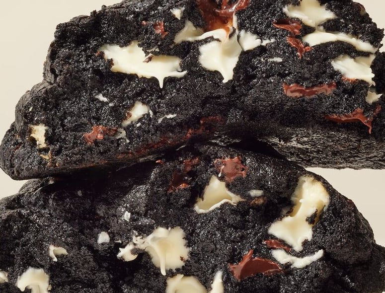 Black and White - Levain Bakery